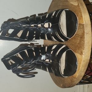 Pour La Victoire Black Sandals